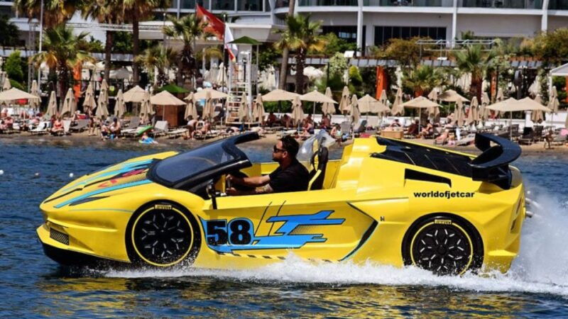 barcelona-rent-a-jetcar-and-race-across-the-waves