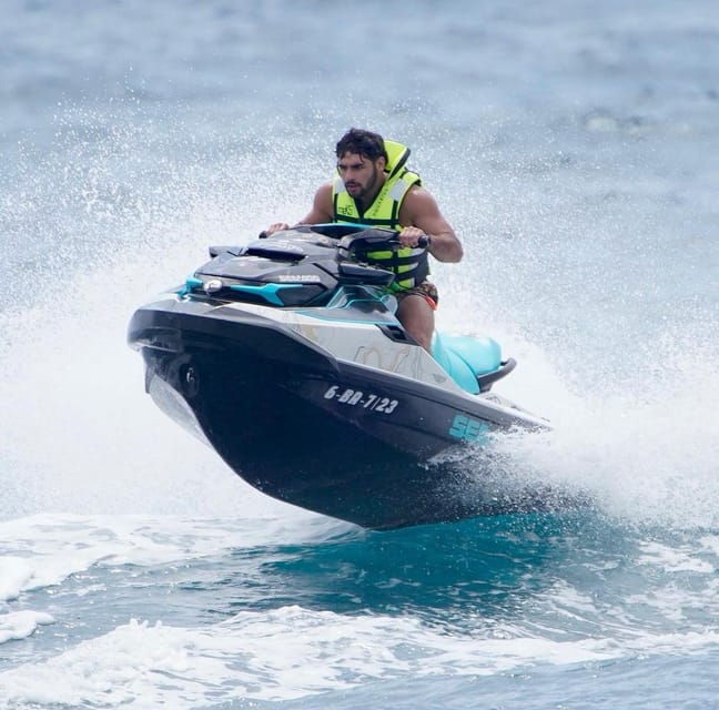 barcelona-rent-a-jetski-and-speed-through-the-ocean