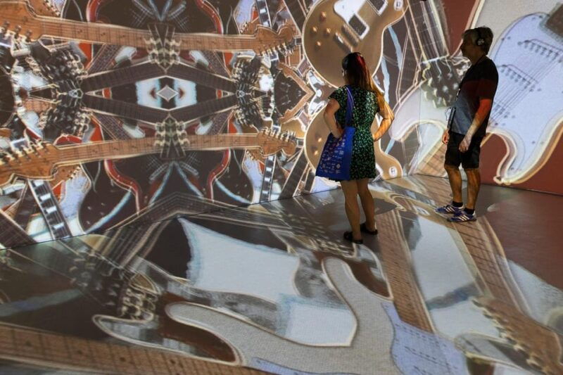 barcelona-rock-museum-guitar-legends-hall