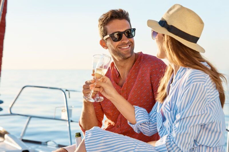 barcelona-romantic-private-sailing-tour
