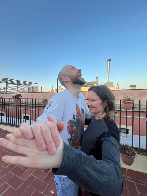 barcelona-rooftop-tango-lesson-with-drinks-and-videos