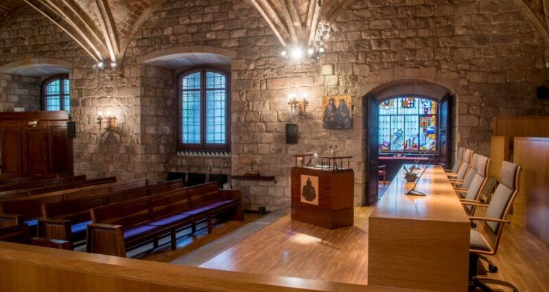 barcelona-royal-academy-of-pharmacy-of-catalonia-tour