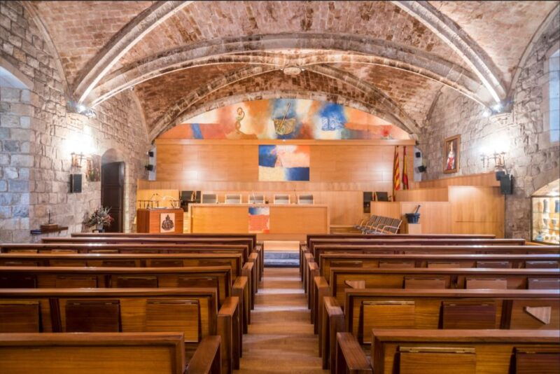 barcelona-royal-academy-of-pharmacy-of-catalonia-tour