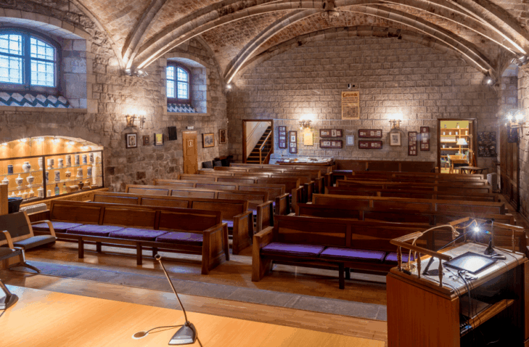 barcelona-royal-academy-of-pharmacy-of-catalonia-tour