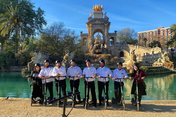 barcelona-sagrada-familia-electric-scooter-or-e-bike-tour