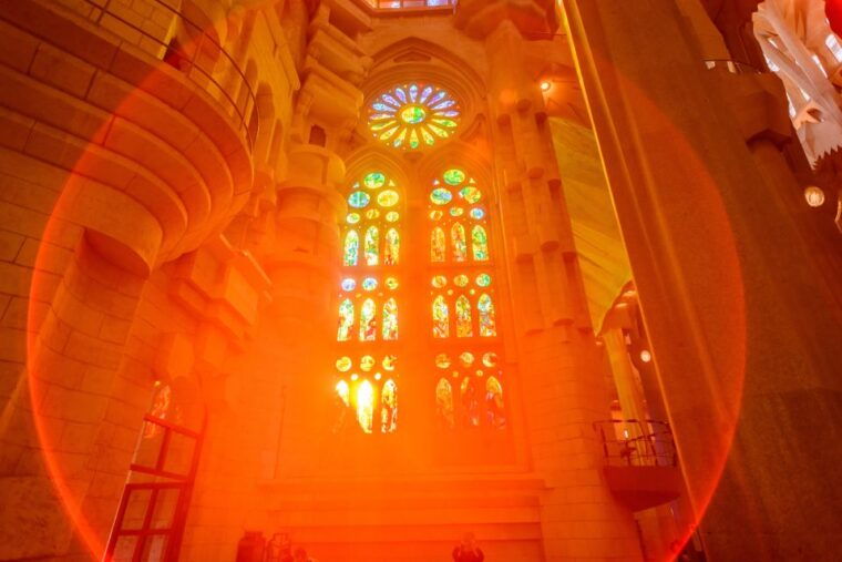 barcelona-sagrada-familia-fast-track-guided-tour-2