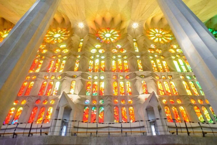 barcelona-sagrada-familia-fast-track-guided-tour-2