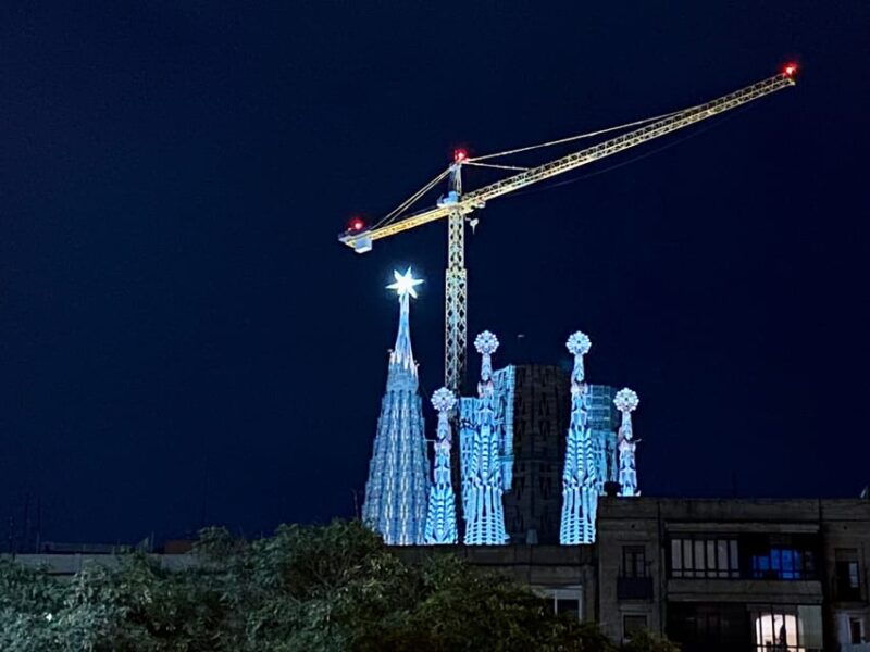 barcelona-sagrada-familia-guided-tour-and-entry-tickets