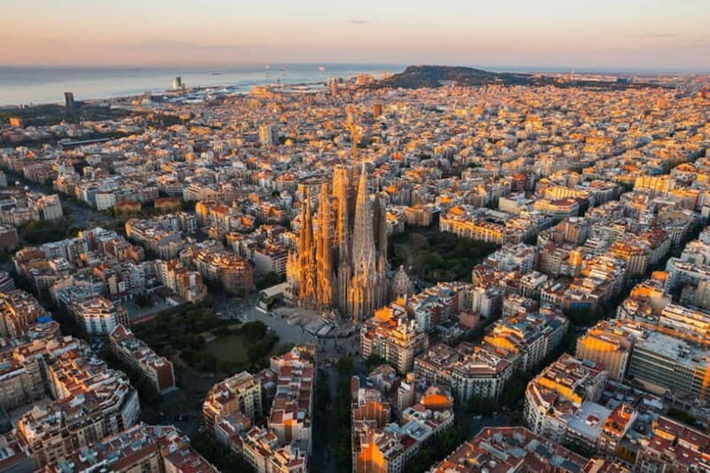 Barcelona: Sagrada Familia Guided Tour (With Entry Ticket) - Who Should Book This Tour?