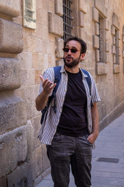 barcelona-sagrada-familia-modernism-and-old-town-tour