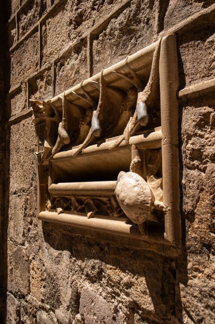 barcelona-sagrada-familia-modernism-and-old-town-tour