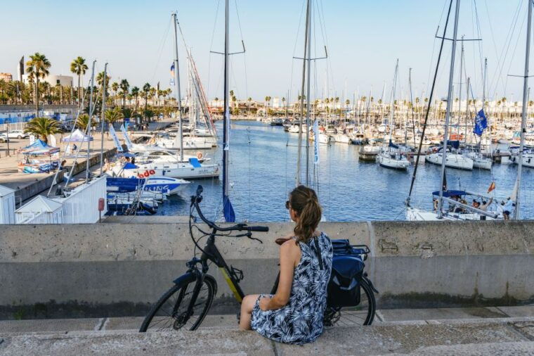 barcelona-sagrada-familia-or-city-sights-bike-or-ebike-tour
