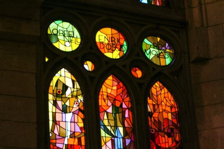 barcelona-sagrada-familia-park-guell-and-old-town-tour