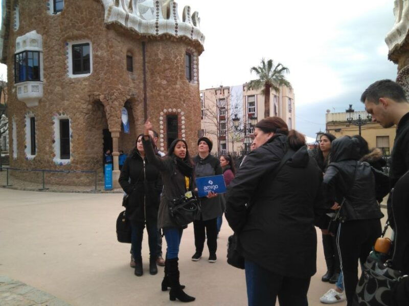 barcelona-sagrada-familia-park-guell-guided-tour-ticket