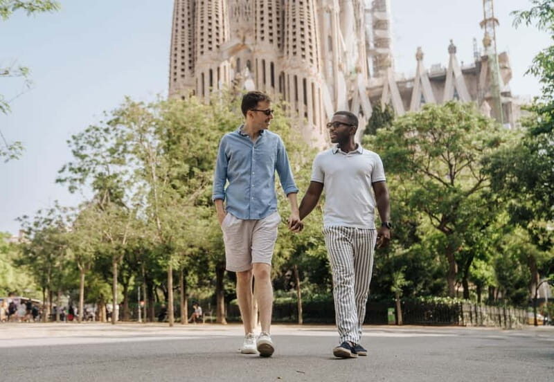 Barcelona: Sagrada Familia Photoshoot - Introducing the Sagrada Familia Photoshoot Experience in Barcelona