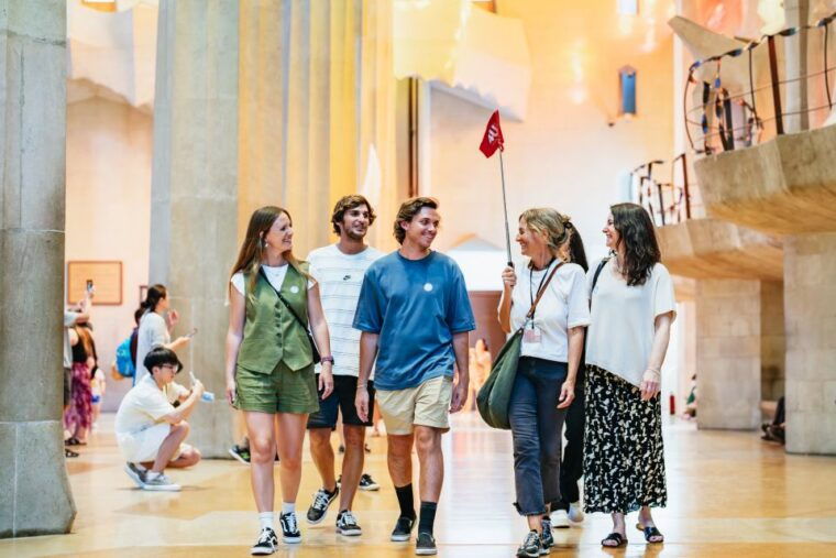 barcelona-sagrada-familia-skip-the-line-entry-ticket-tour