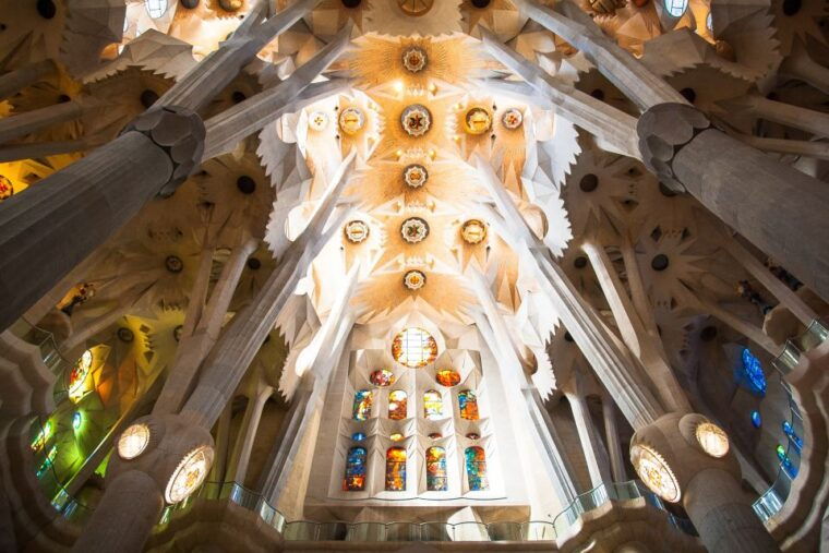barcelona-sagrada-familia-skip-the-line-guided-tour-3