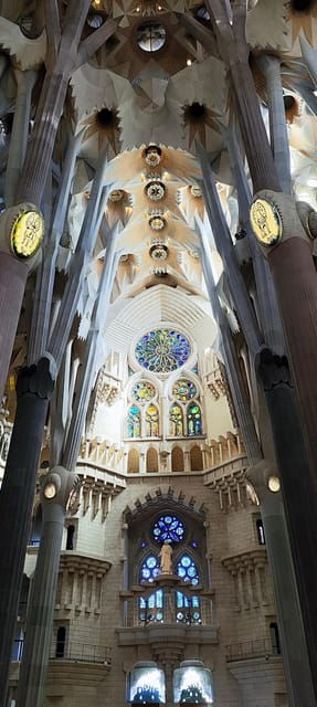 barcelona-sagrada-familia-skip-the-line-guided-tour-4