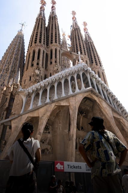 barcelona-sagrada-familia-skip-the-line-guided-tour-4