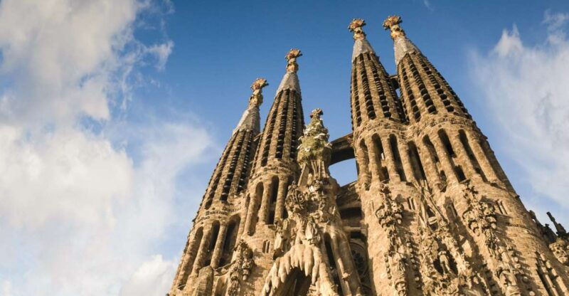 barcelona-sagrada-familia-skip-the-line-insider-guided-tour-2