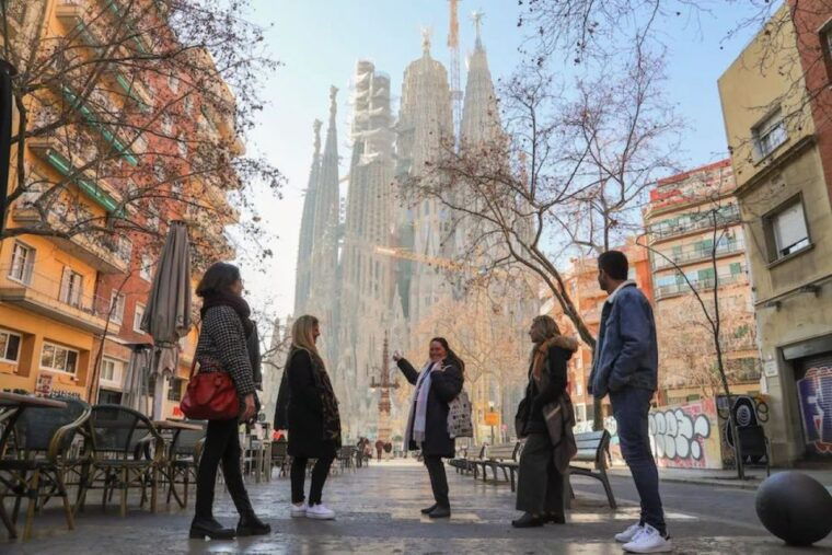 barcelona-sagrada-familia-skip-the-line-insider-guided-tour-2