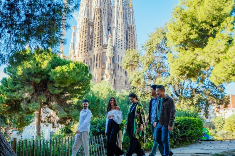 barcelona-sagrada-familia-skip-the-line-tour-photoshoot