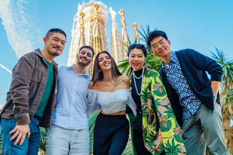 barcelona-sagrada-familia-skip-the-line-tour-photoshoot