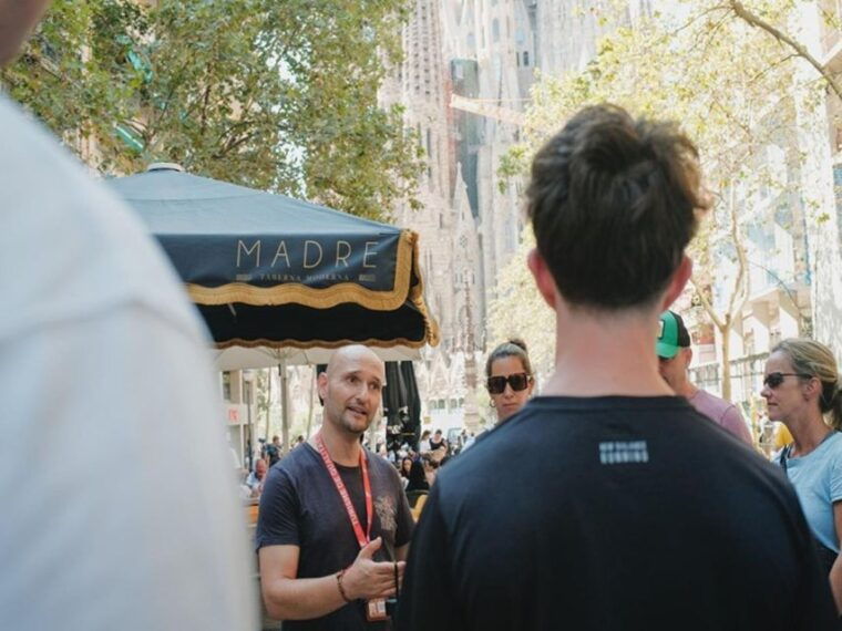 barcelona-sagrada-familia-tour-with-skip-the-line-access