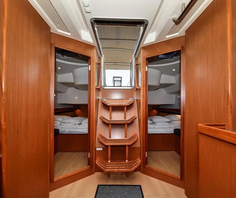 barcelona-sail-and-sail-for-2-hours-at-noon-or-at-sunset