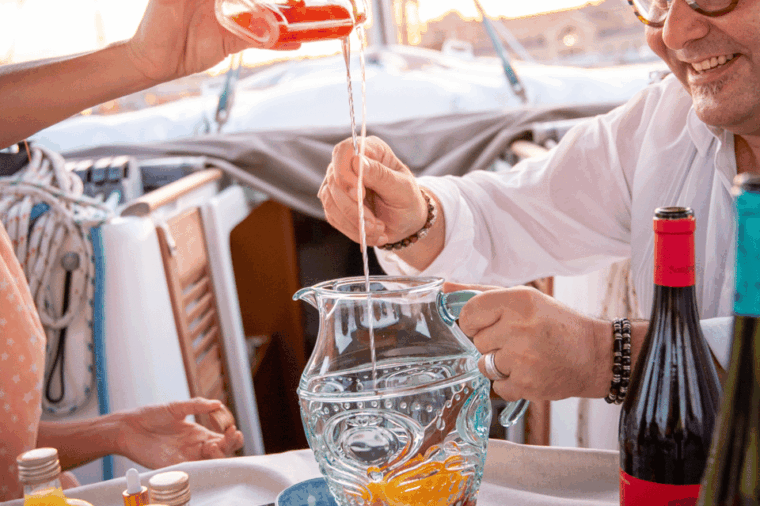 barcelona-sailing-adventure-with-sangria-workshop-2