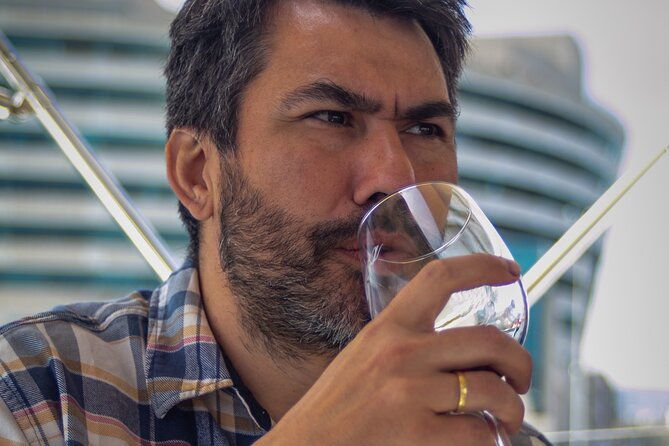 barcelona-sailing-and-wine-tasting-guided-by-an-expert-sommelier