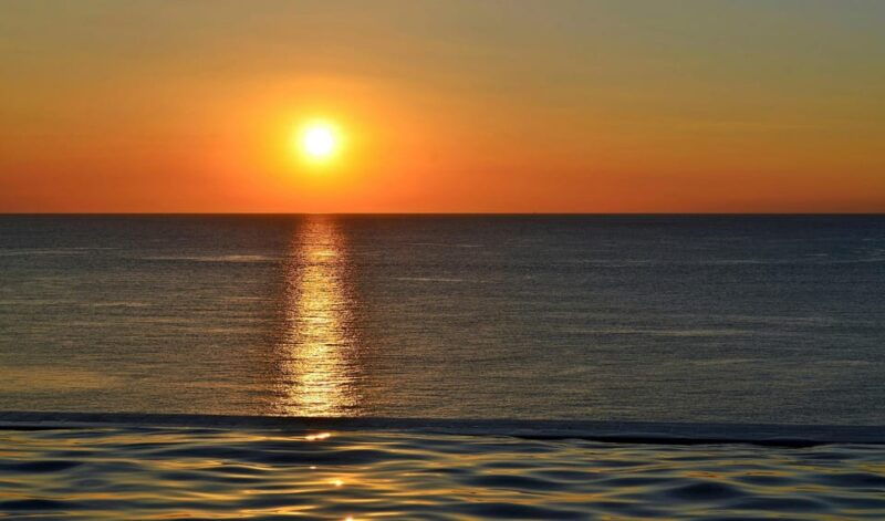 barcelona-sailing-boat-ride-with-sunset-wine-and-snacks