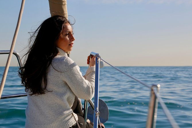 barcelona-sailing-cruise-with-light-snacks-and-open-bar