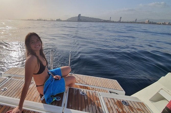 barcelona-sailing-sunset-experience-from-port-olimpic