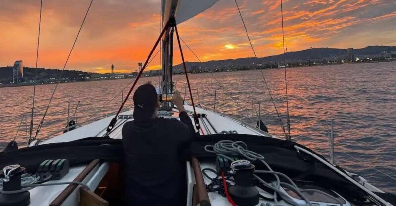 barcelona-sailing-tour-with-a-glass-of-cava