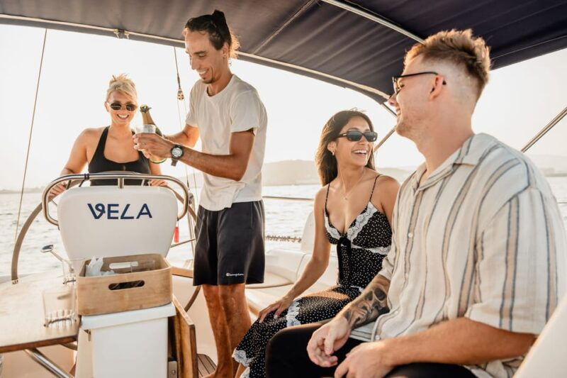 barcelona-sailing-tour-with-drinks-and-swim-stop