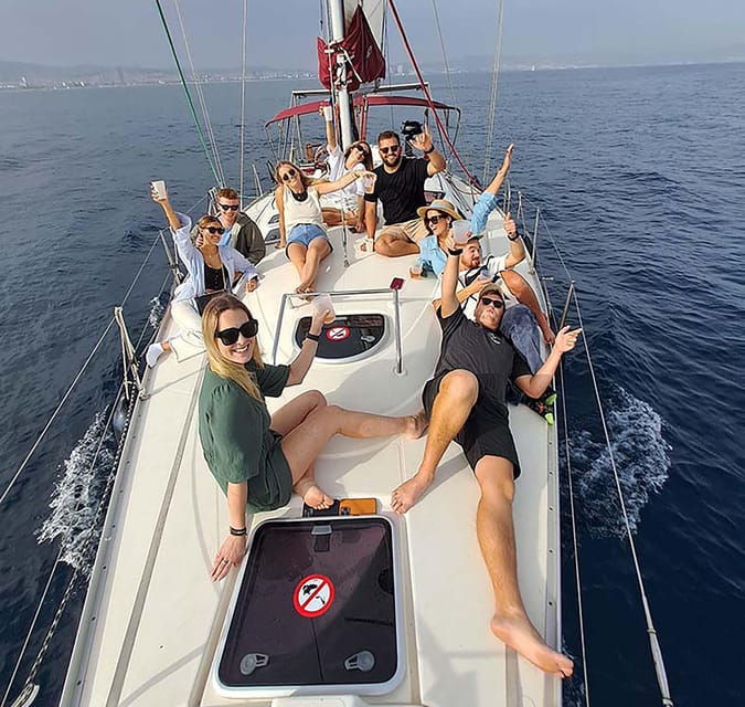 barcelona-sailing-tours-with-a-local-captain-drinks-and-snacks