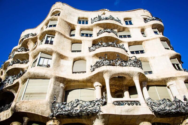 Barcelona Segway Tour: Gaudi Highlights - Key Points
