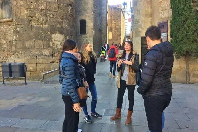 barcelona-semi-private-tour-of-gothic-quarter-with-private-option