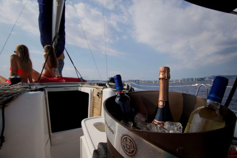 barcelona-shared-sailing-boat-tour-with-cava-snacks