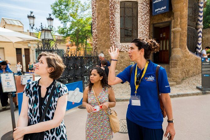 barcelona-skip-the-line-sagrada-familia-park-guell-guided-tour