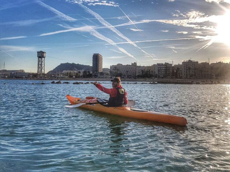 barcelona-skyline-kayaking-coupled-with-delicious-tapas-2