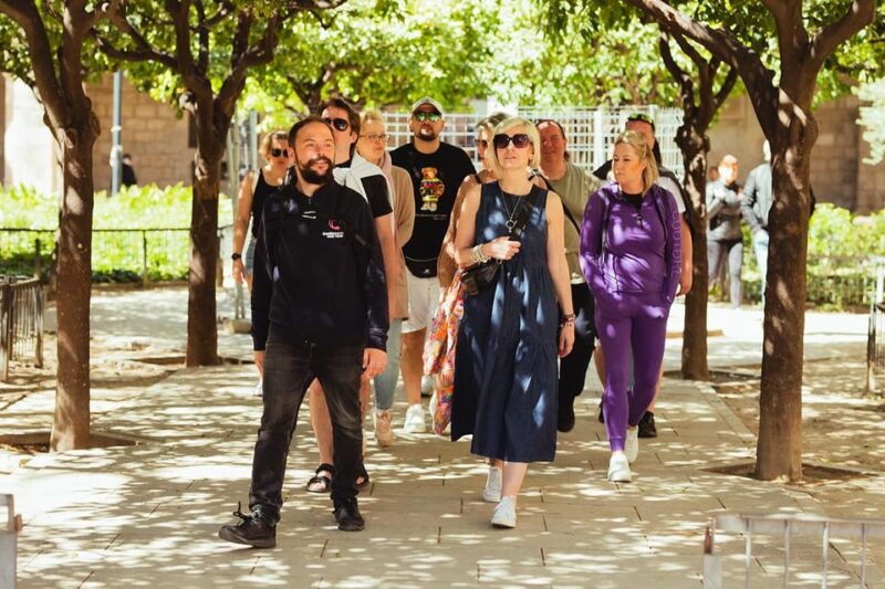 barcelona-small-group-gothic-tapas-churros-tour