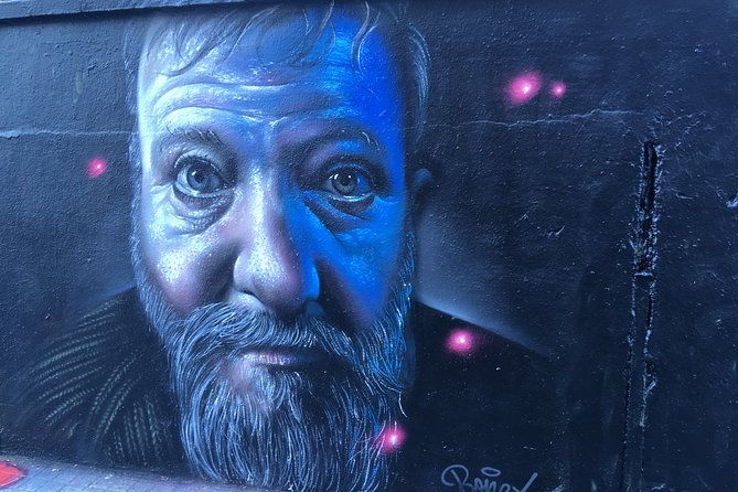 barcelona-street-art-and-graffitti-bicycle-tour
