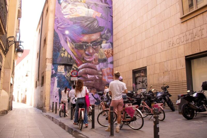 barcelona-streetart-bike-tour-moco-museum