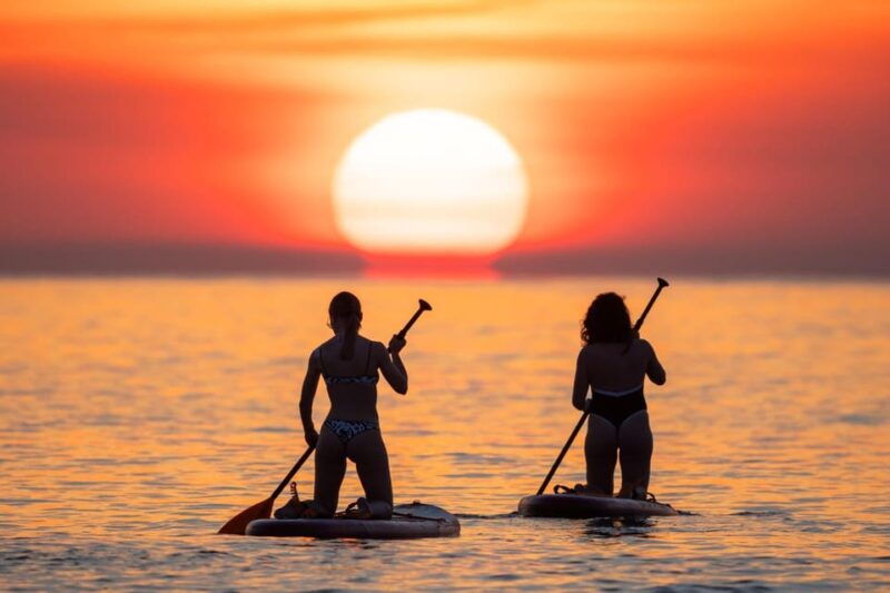 barcelona-sunrise-paddleboarding-with-instructor-and-photos