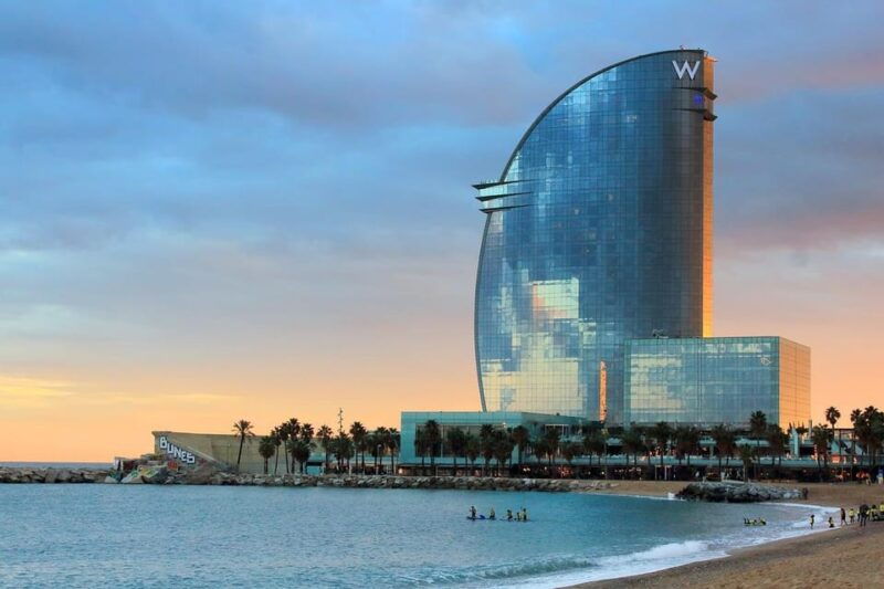 barcelona-sunrise-sunset-paddle-surf-experience