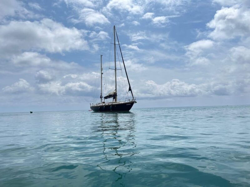 barcelona-sunset-and-midday-sailing-on-a-classic-ketch-boat