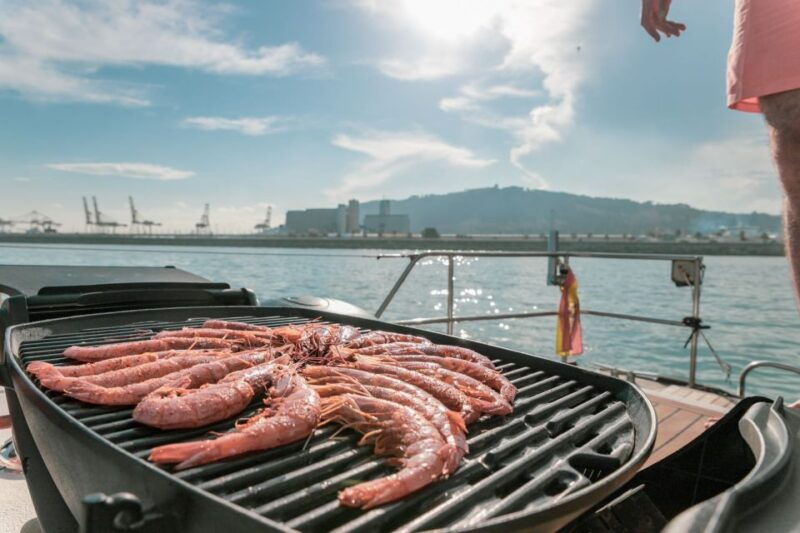 barcelona-sunset-and-midday-sailing-on-a-classic-ketch-boat