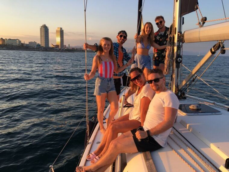 barcelona-sunset-boat-trip-with-cava-wine